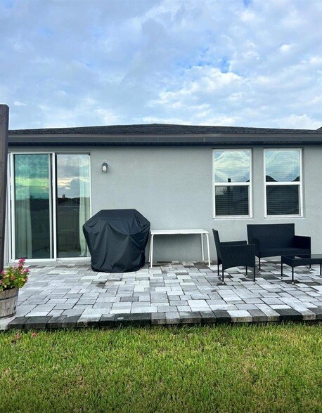 Foto del edificio - 3445 Monaco Ln