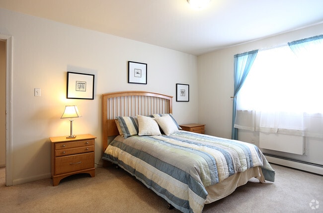 Interior Photo - Broadmore Apartments