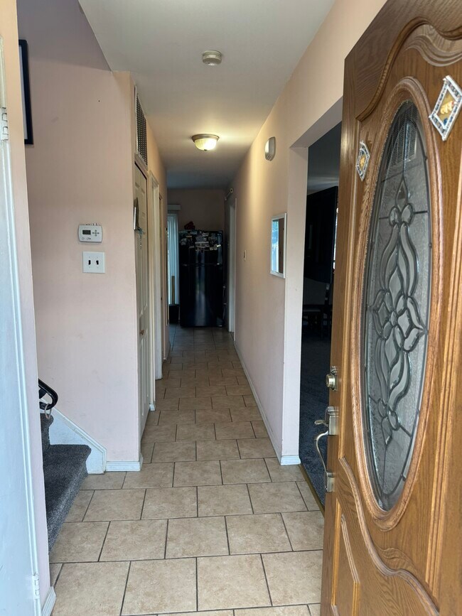 Vestíbulo de entrada - 1908 Ironwood Ln
