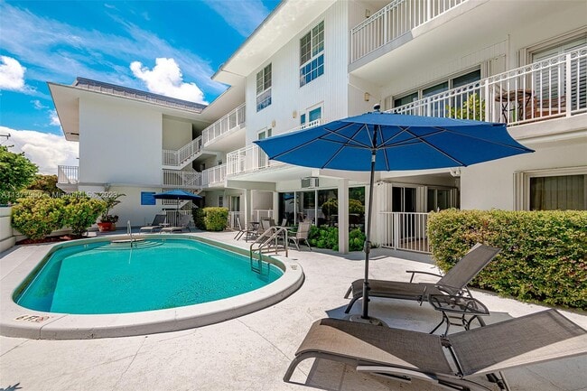 Building Photo - 290 Sunrise Dr