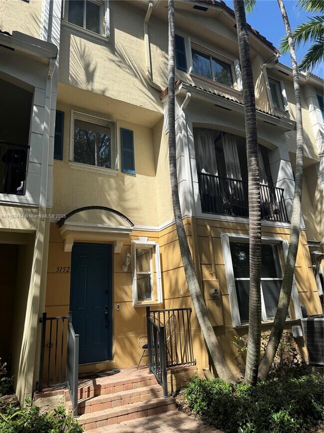 Foto del edificio - 3152 N Greenleaf Cir