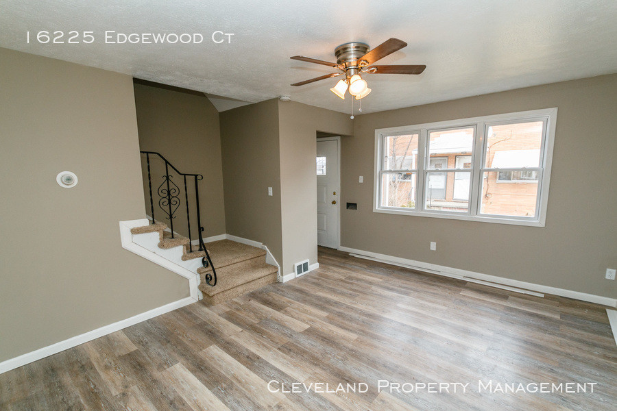 Primary Photo - 2 Bedroom Townhome