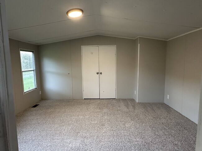 Foto del edificio - 103 Rayfield Ct