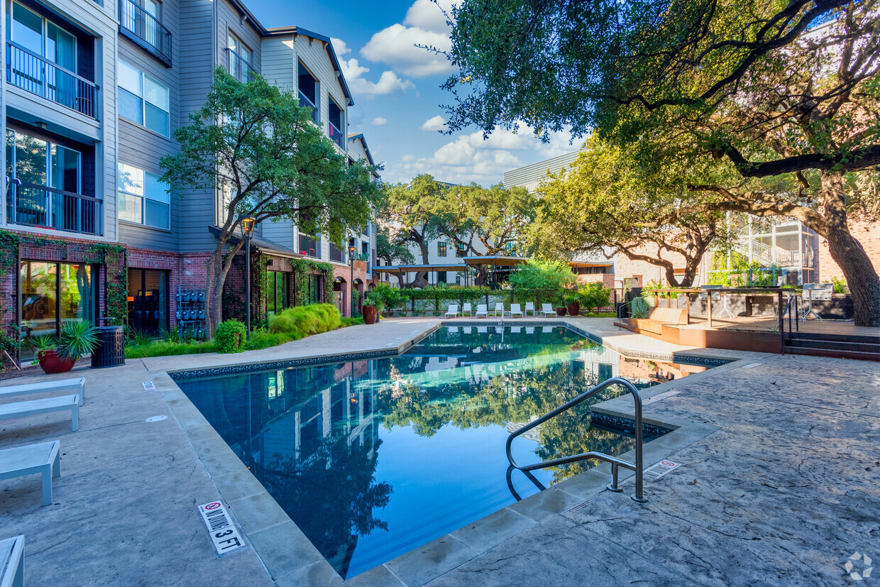 Soco Apartments In Austin