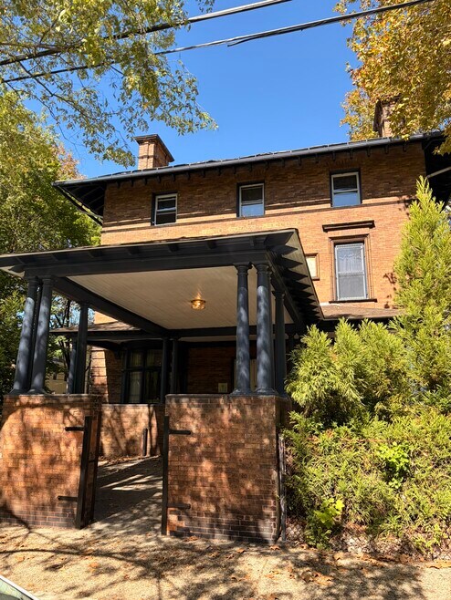 Building Photo - 3511 Baring St