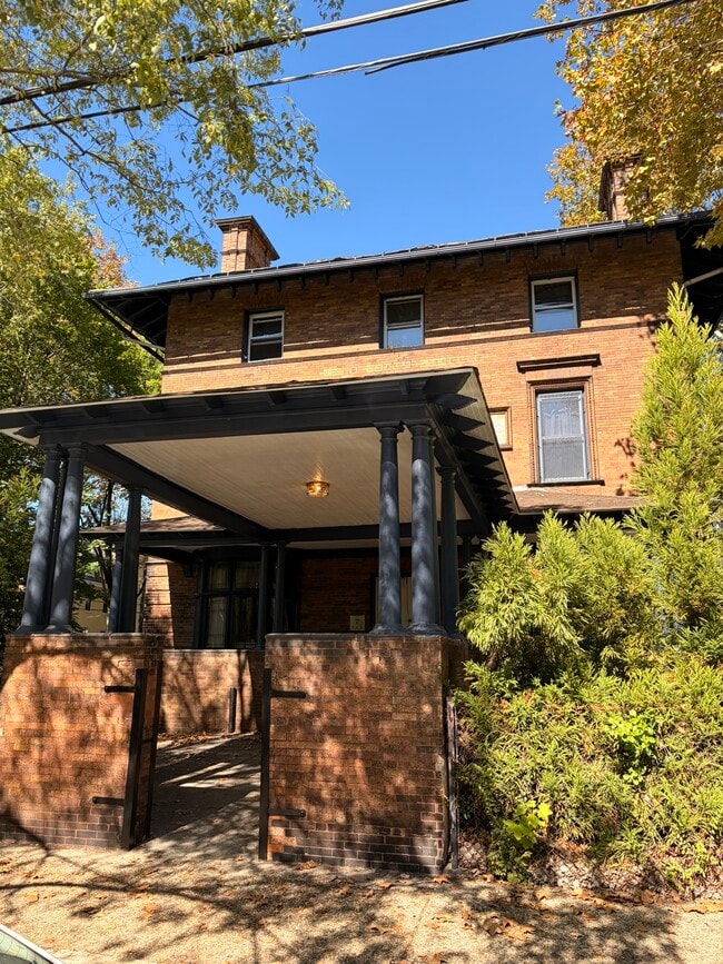 Building Photo - 3511 Baring St