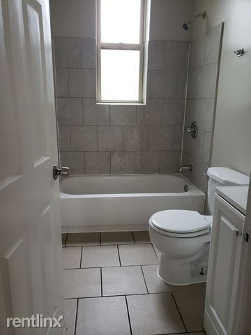 Primary Photo - 2 br, 1 bath Condo - 1655 W. 61st St.