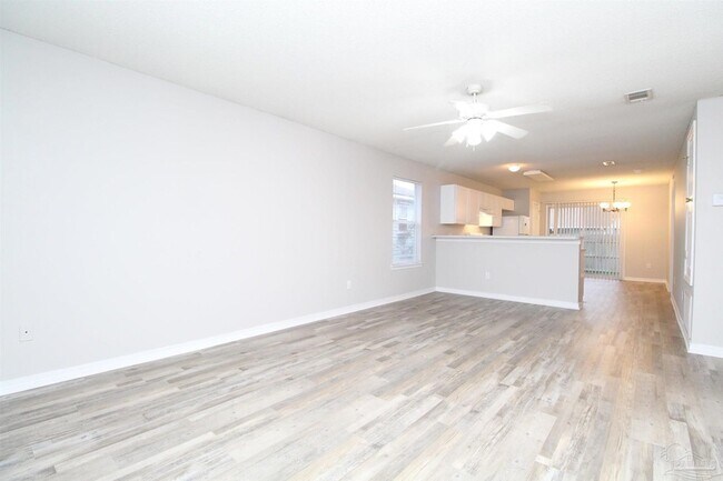 Foto del edificio - 1021 Antigua Cir