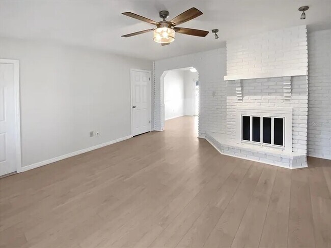 Foto del edificio - 1608 Amberlea Dr N