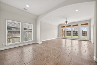 Building Photo - 2107 Cinnamon Teal Cir