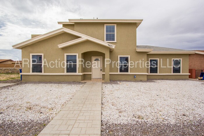 Primary Photo - 3621 Jamaican Palm Dr