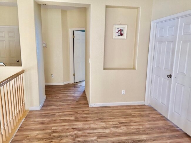 Foto del edificio - 4030 Bouquet Park Ln