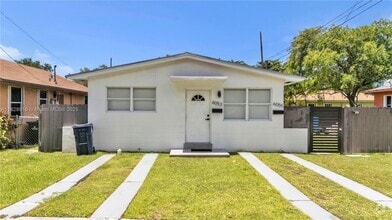 Building Photo - 6053 SW 63rd Terrace
