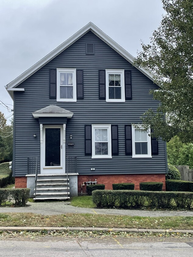 Primary Photo - 168 Mount Hope Ave