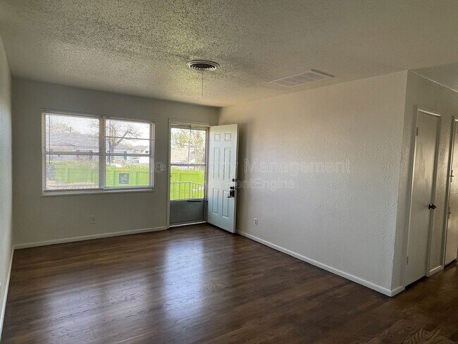 Foto del edificio - 1212 SE 19th Terrace