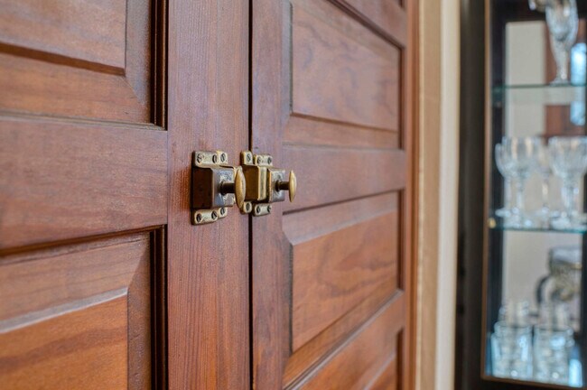 Foto del edificio - 3073 Fairmount Blvd