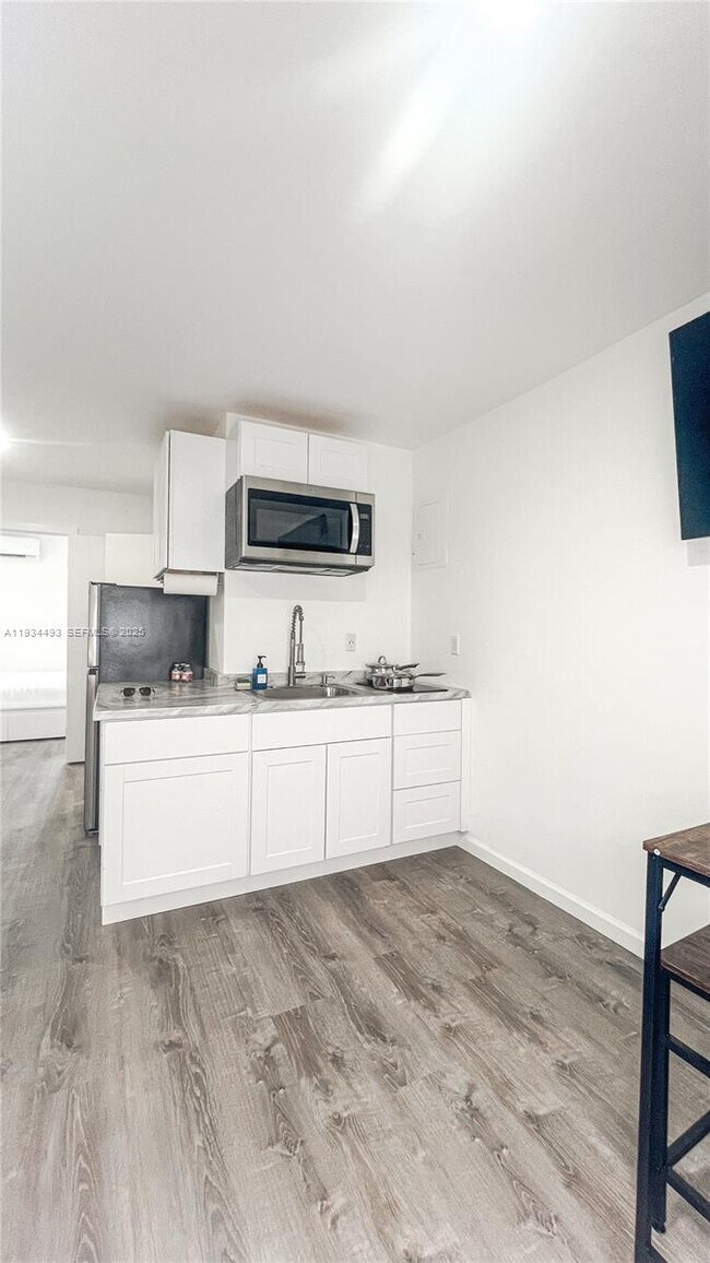 Foto del edificio - 4139 NW 23rd Ave