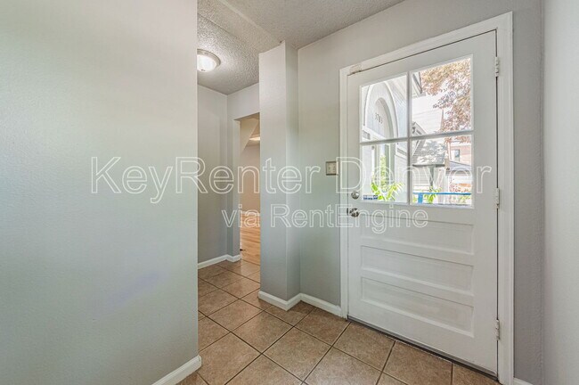 Foto del edificio - 3783 Franklin St