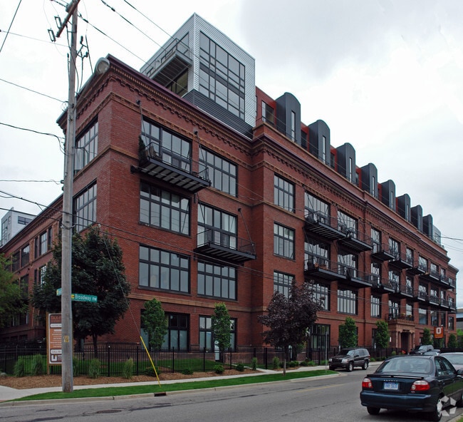 Union Square Apartments Grand Rapids, MI