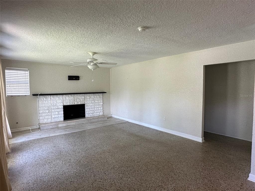 Building Photo - 603 Oakwood Ave