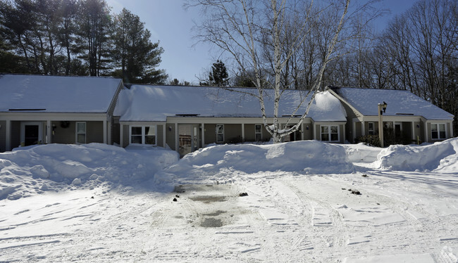 Building Photo - Oakleaf Terrace Apartments