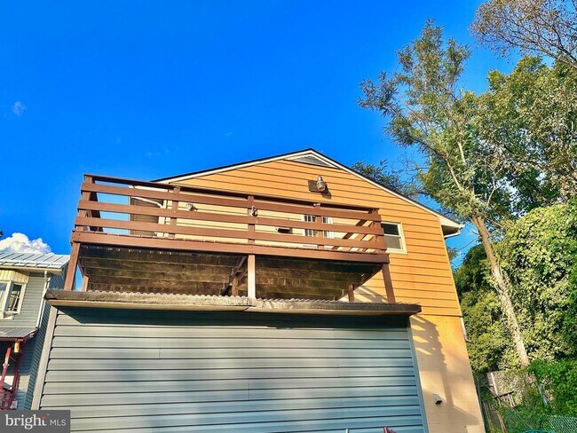 Foto del edificio - 103 Waelchli Ave