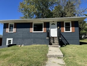 Building Photo - 414 Churchill Ct