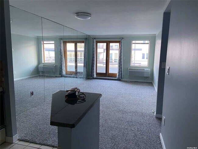 Building Photo - 440 W Broadway