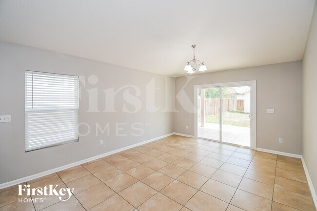 Foto del edificio - 13319 Smithwick Ln