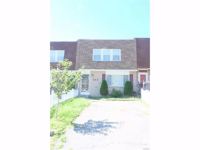 Primary Photo - 20 Patio Rd