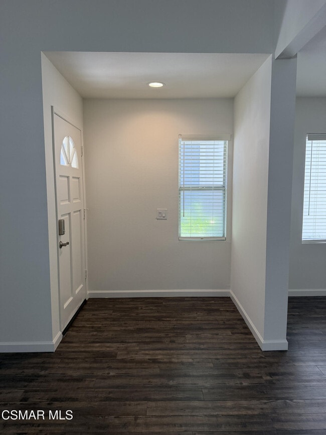 Building Photo - 18 Seawind
