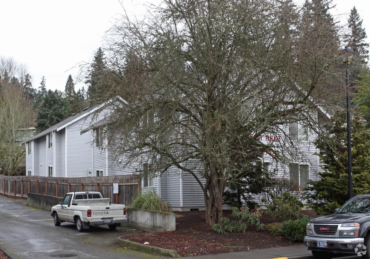 BEEBE Apartments in Redmond, WA