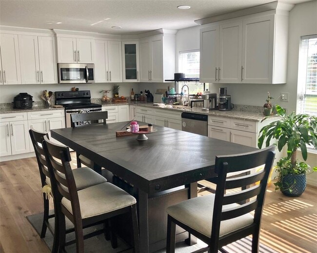 Foto del edificio - 2101 Queensboro Ave S