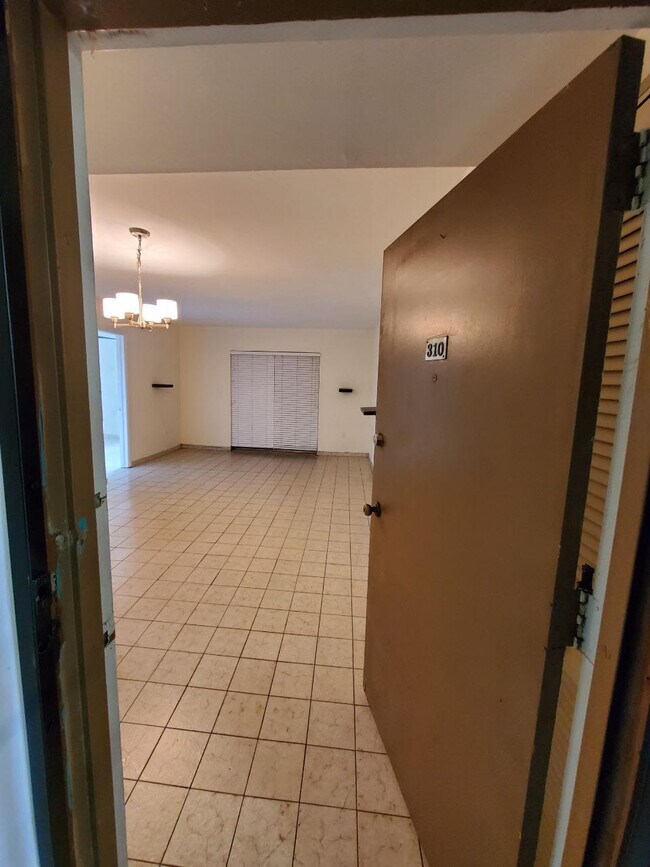 Entrance - 4713 NW 7th St