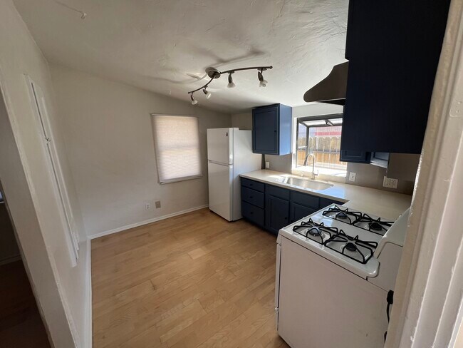 Building Photo - 1438 Euclid St