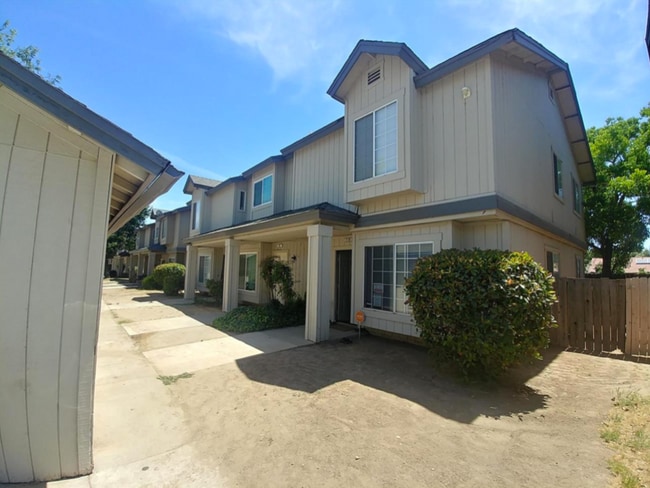 Foto del edificio - 4781 N Polk Ave
