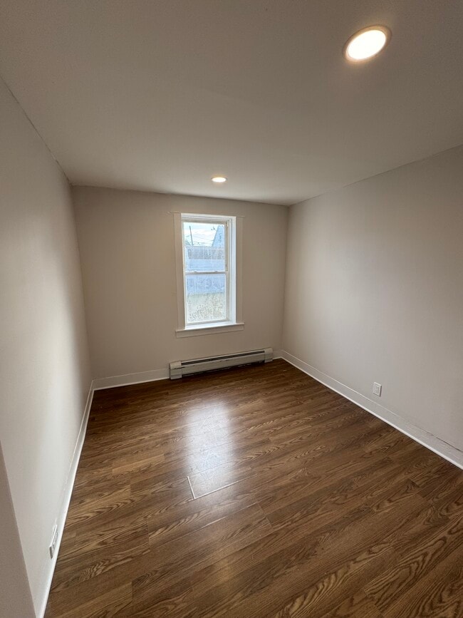 Building Photo - 26 Green Ct