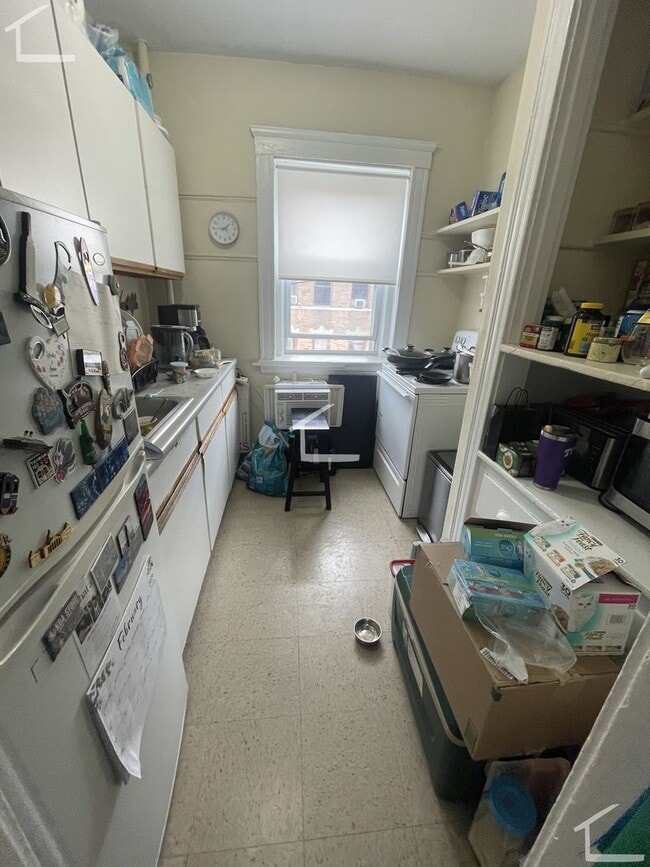 Photo - 165 Kelton St Apartment