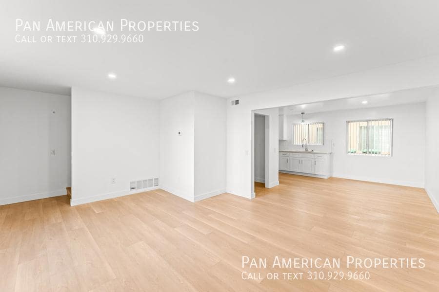 Primary Photo - 994 Valencia St