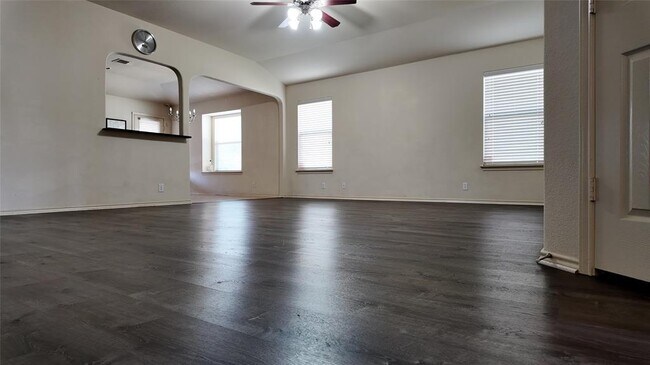 Foto del edificio - 11124 Friendship Dr