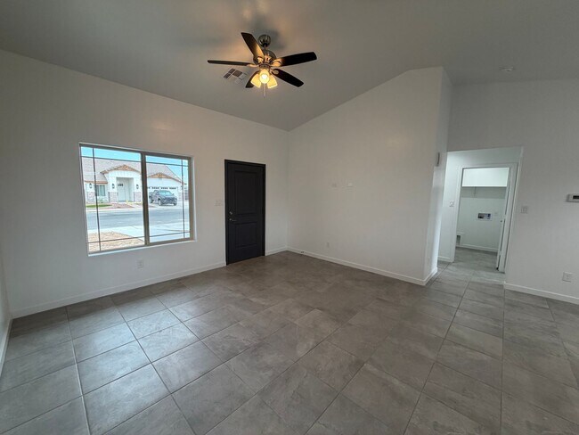 Foto del edificio - BRAND NEW 3 BEDROOM HOME!