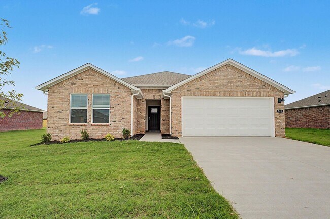 Discover this spacious 4-bedroom, 2-bath home in Farmington, - Discover this spacious 4-bedroom, 2-bath home in Farmington,