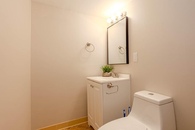 Building Photo - 3959 Wedgewood Ln