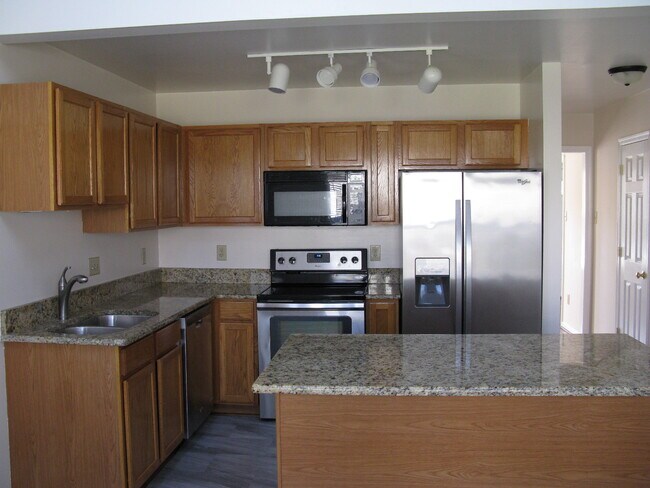 Foto del edificio - 8100 Cypresstree Ln