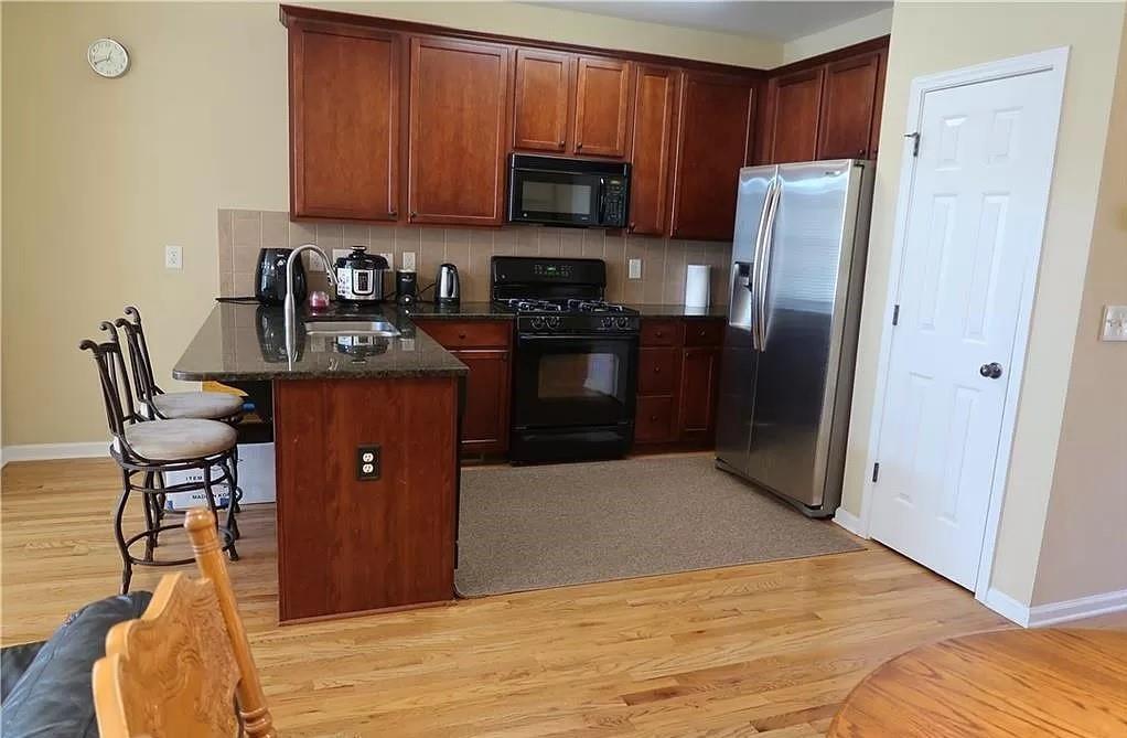 Foto del edificio - 506 Village Arbor Park NW