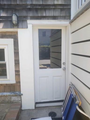 Building Photo - 11 Crescent Ave