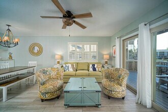 Building Photo - 1902 Bayhouse Dr