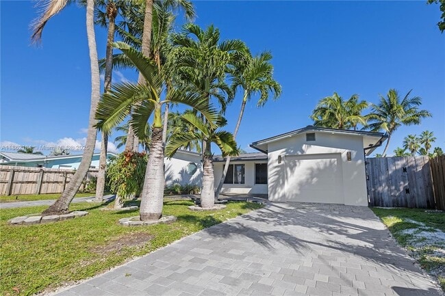 Photo - 1709 SW 5th Pl House