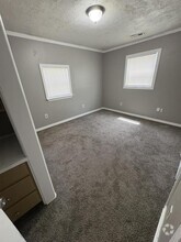 Building Photo - 804 N Capelle St