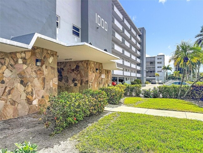Foto del edificio - 1000 NE 14th Ave